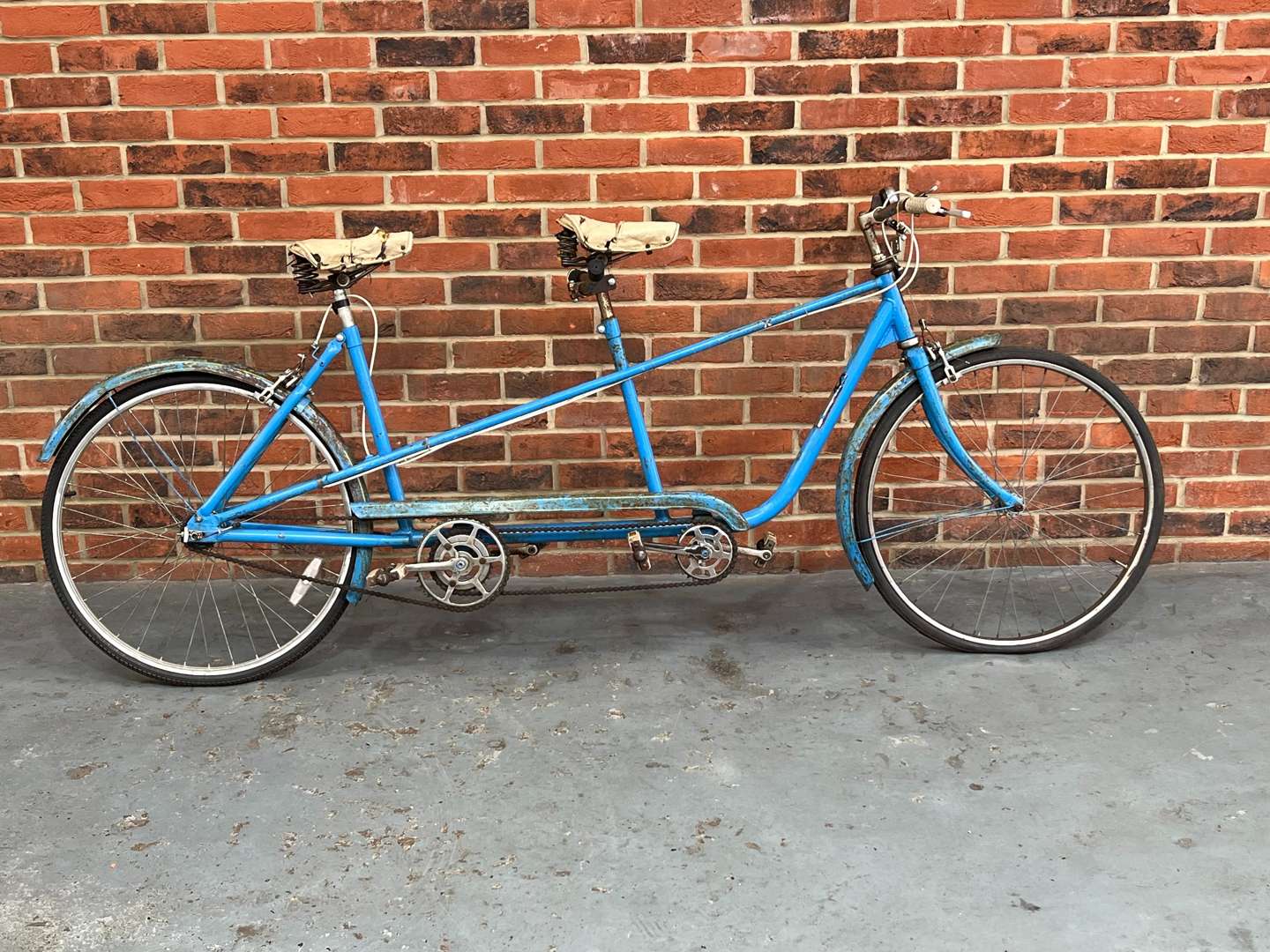 <p>Tandem Bicycle</p>