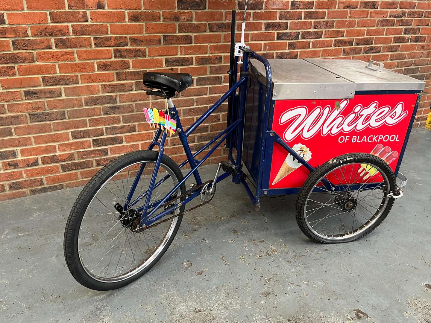 <p>Ice Cream Trike</p>