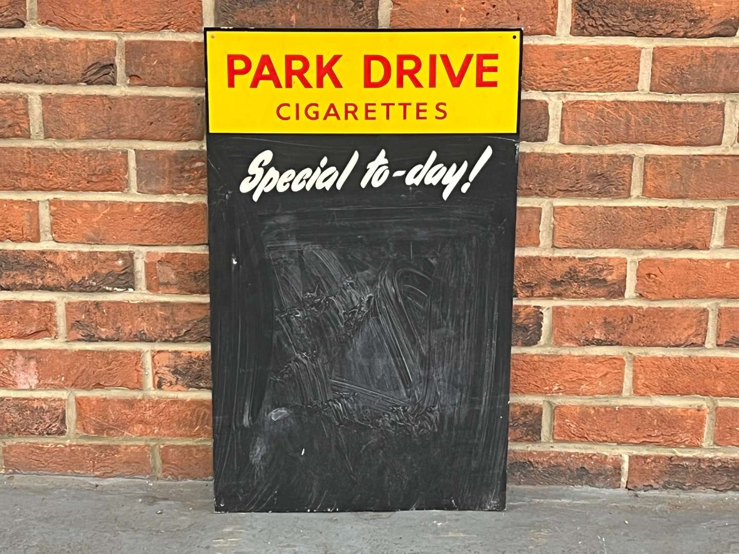 <p>Park Drive Cigarettes Aluminium Black Board Sign</p>