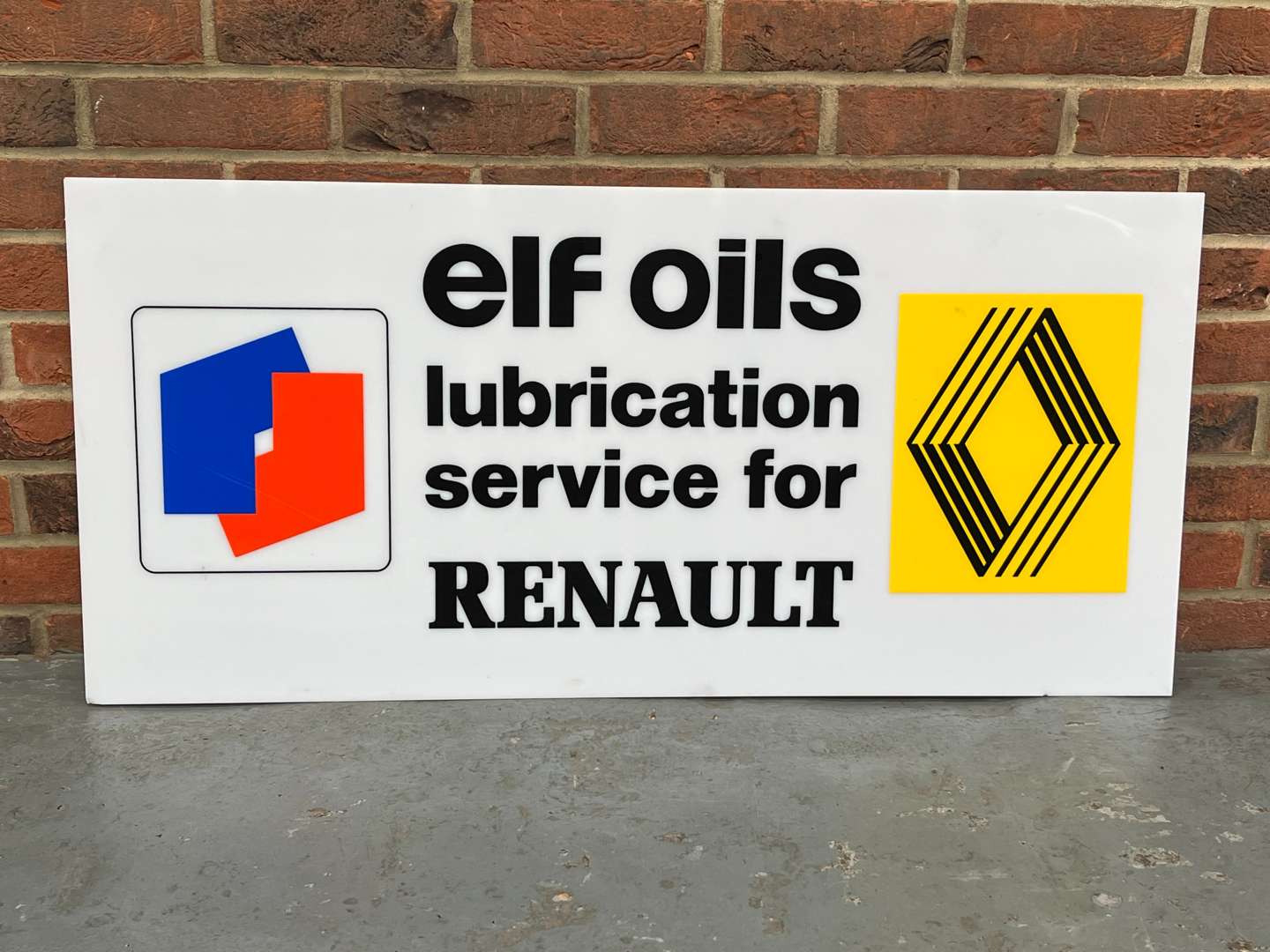 <p>ELF Oils Lubrication Service For Renault Perspex Sign</p>