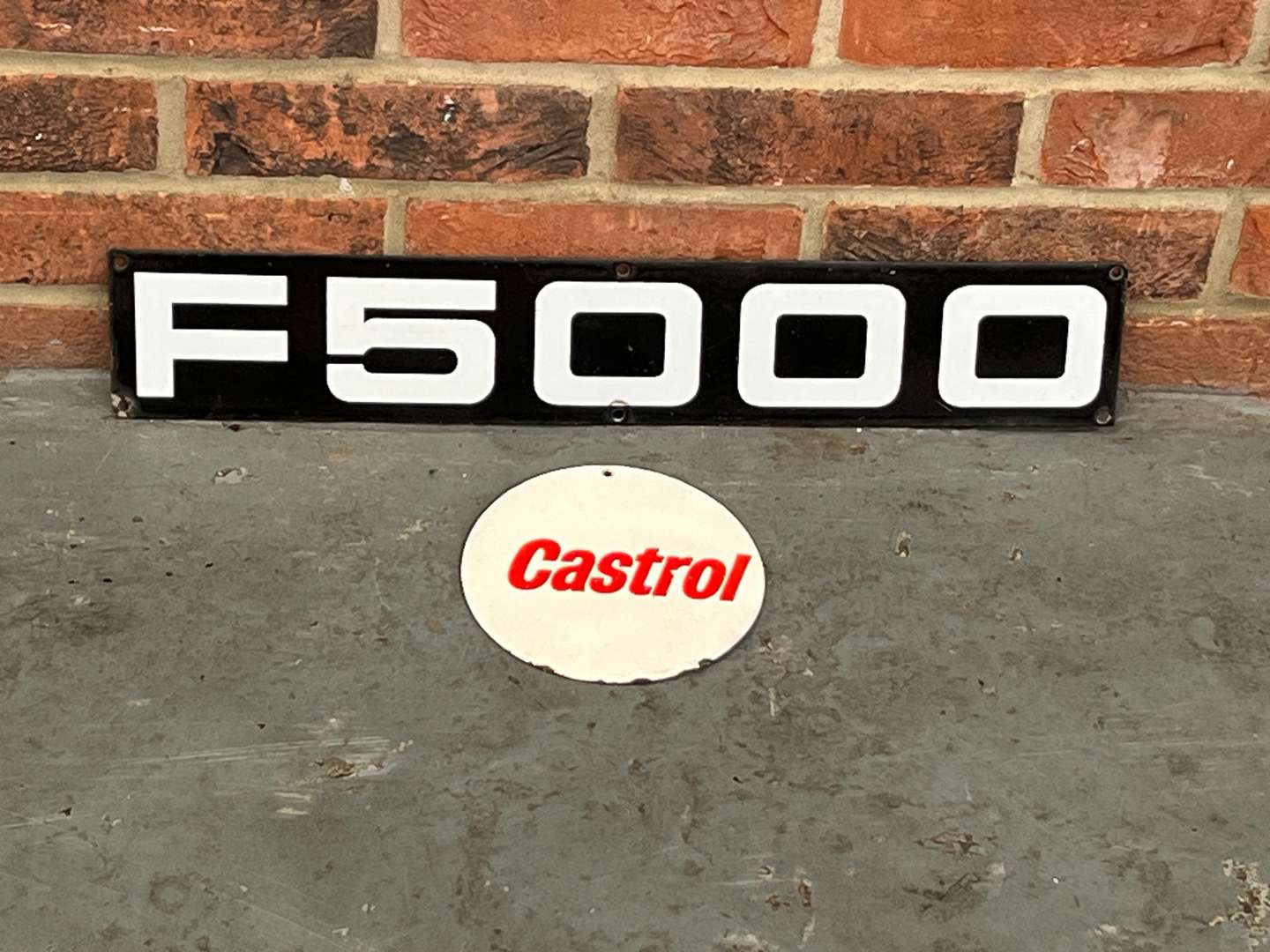 <p>F5000 and Castrol Small Enamel Signs</p>