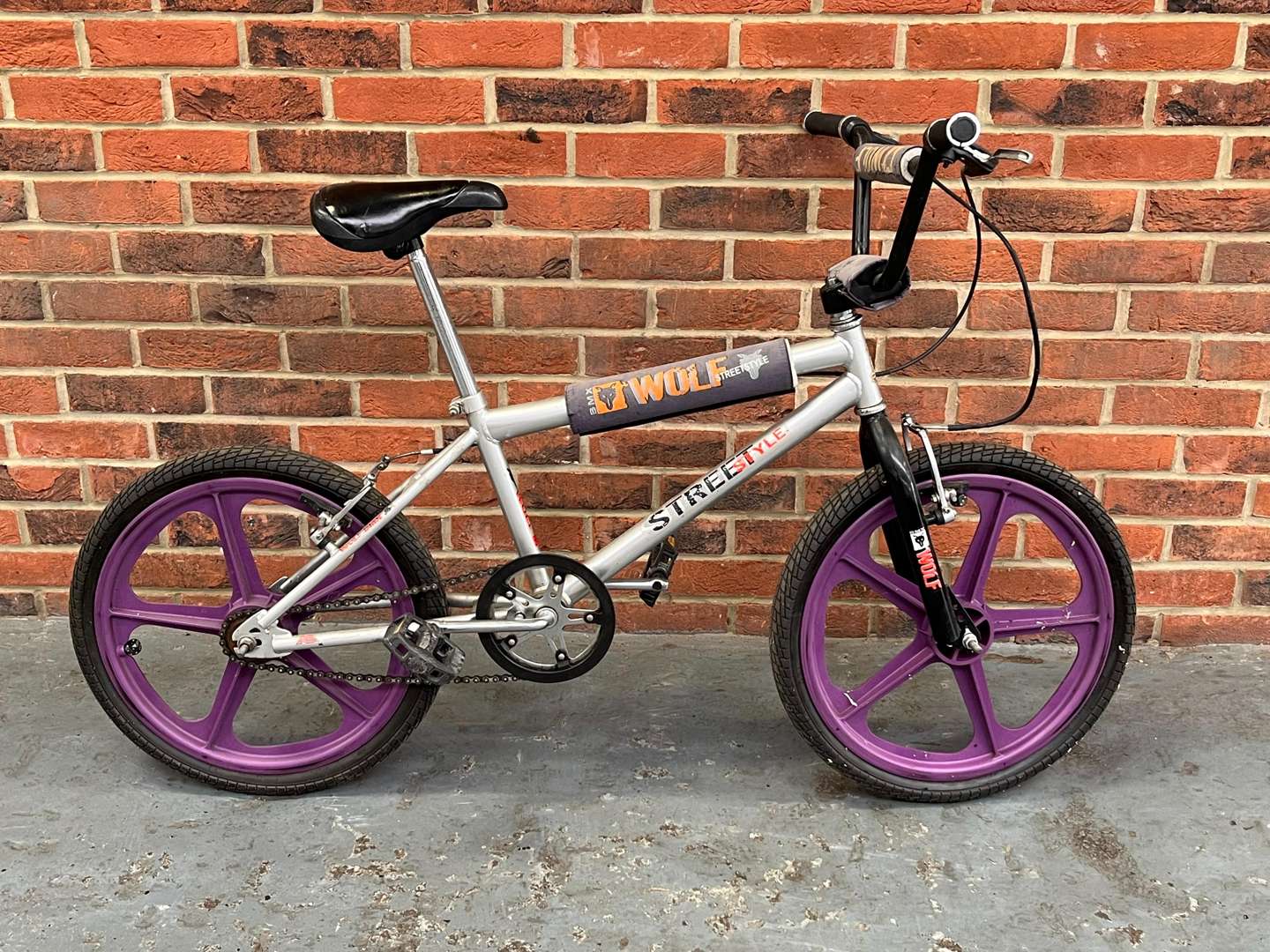 <p>Raleigh Wolf&nbsp; Street Style BMX Bike</p>