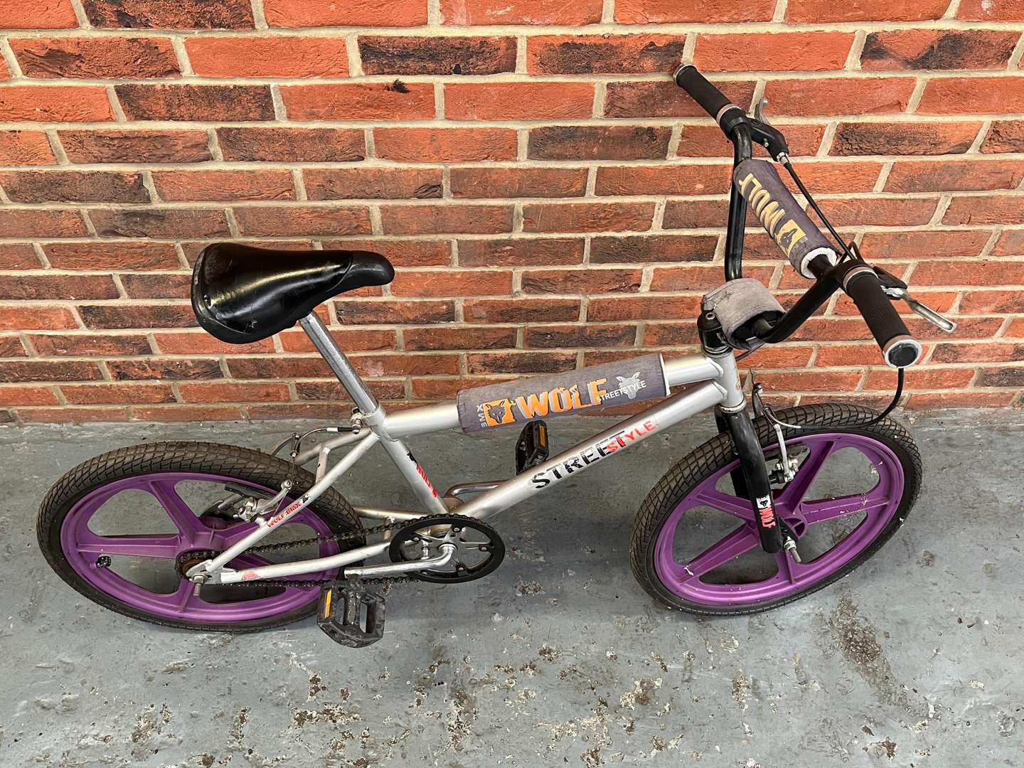 <p>Raleigh Wolf&nbsp; Street Style BMX Bike</p>