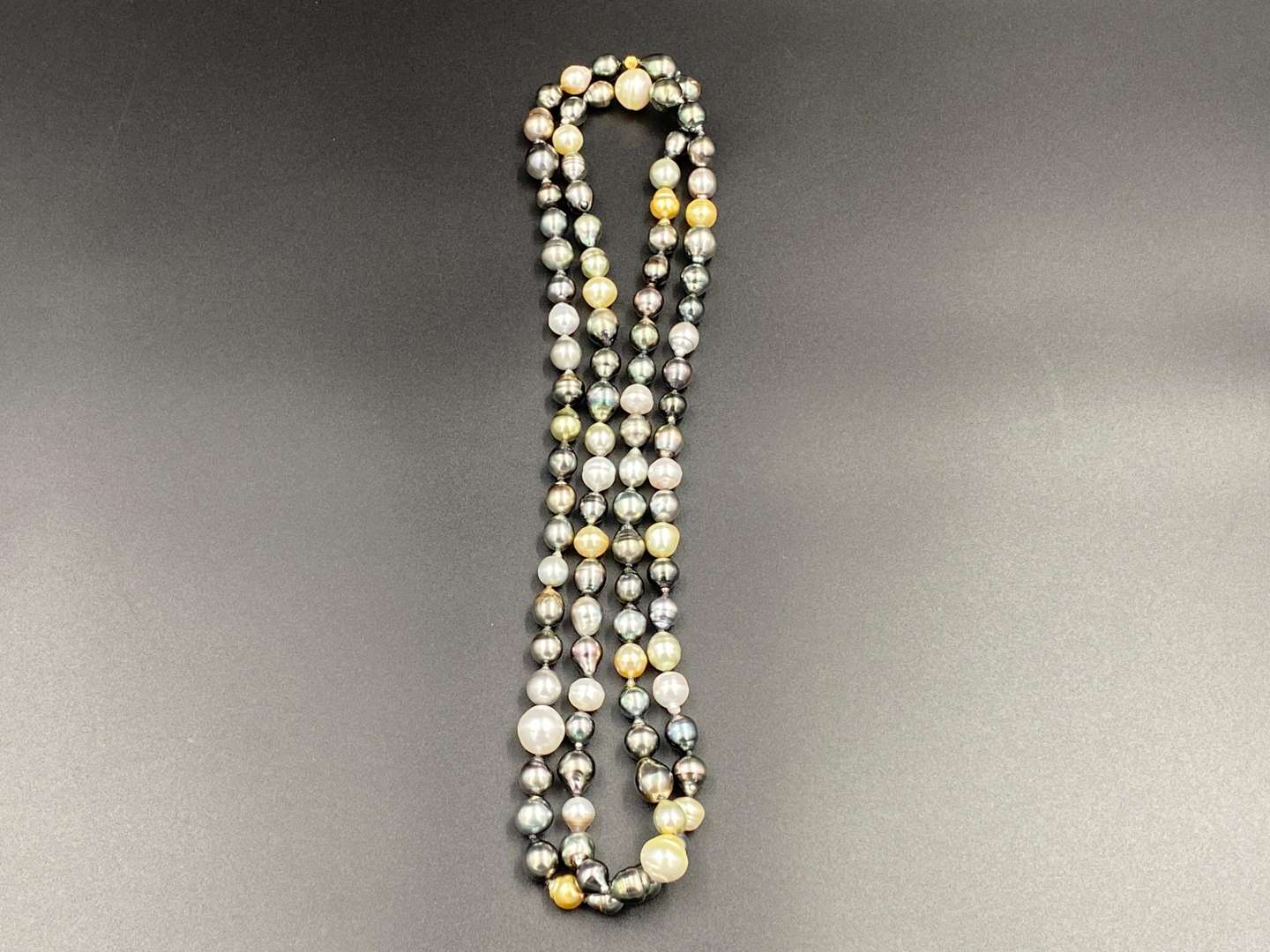 <p>SCHOEFFEL, a single strand of colored freshwater pearls.</p>