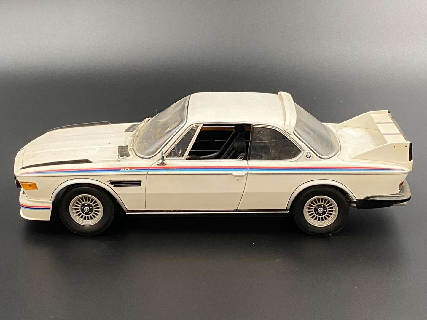 <p>MINICHAMPS,1973, BMW 3.0 CSL, 1:18&nbsp;</p>