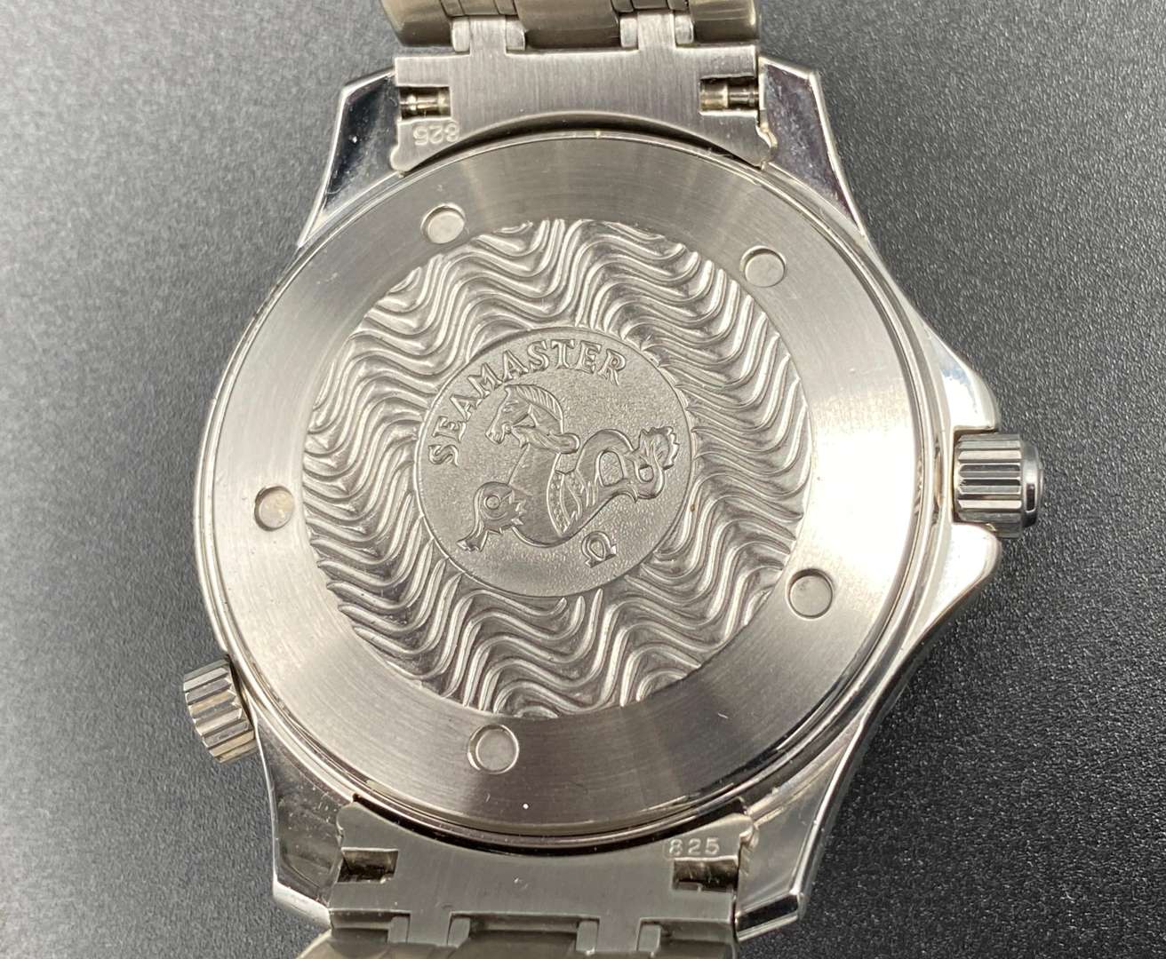 <p>OMEGA, “Seamaster" Professional Chronometer 300M”, 1997, “Tomorrow Never Dies” prop wristwatch.&nbsp;</p>