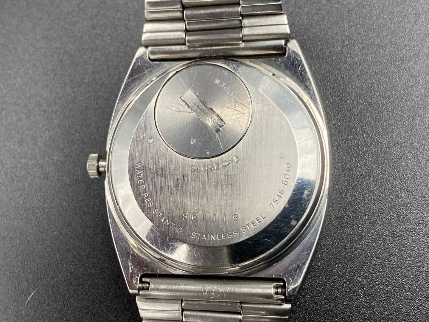 <p>SEIKO, “SQ”, stainless steel, quartz, centre seconds, calendar wristwatch</p>