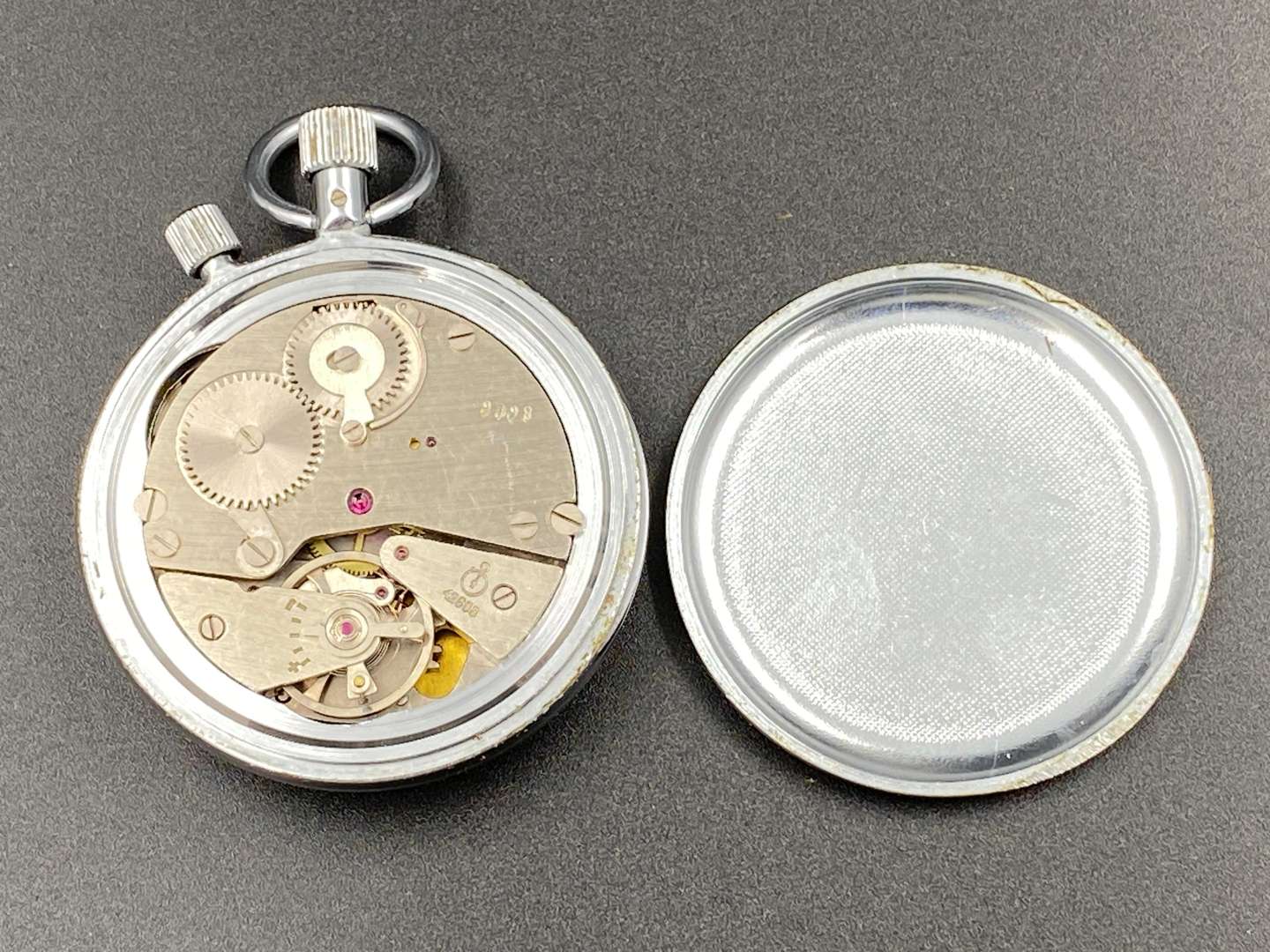 <p>AGAT, chrome metal cased stopwatch</p>