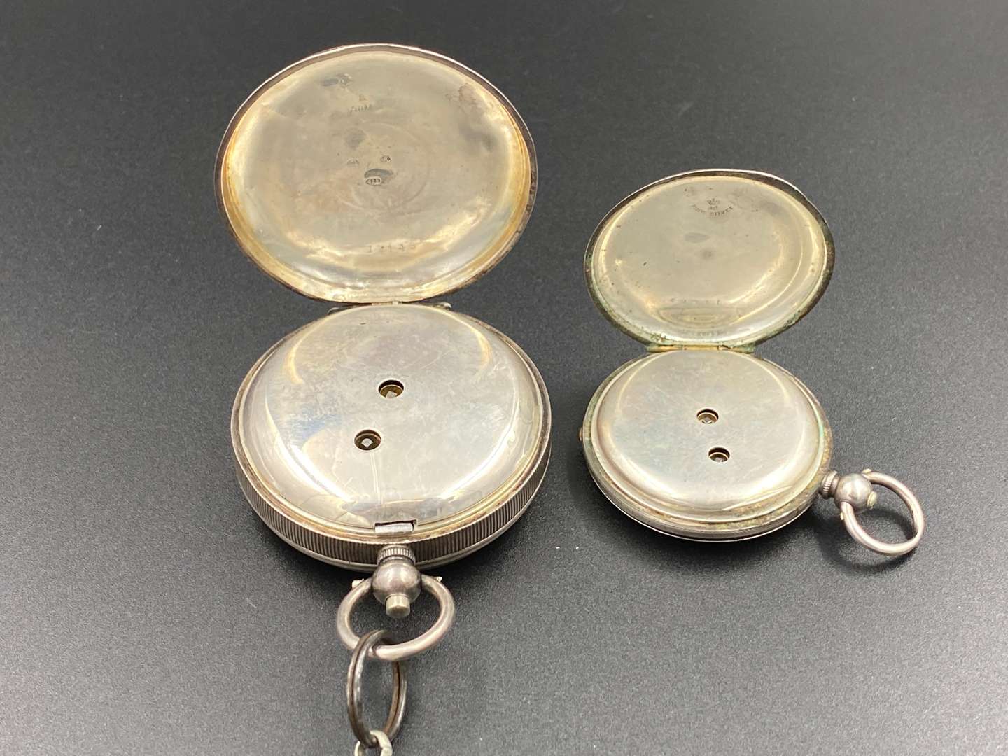 <p>A mixed lot comprising 2 various silver cased pocket watches</p>
