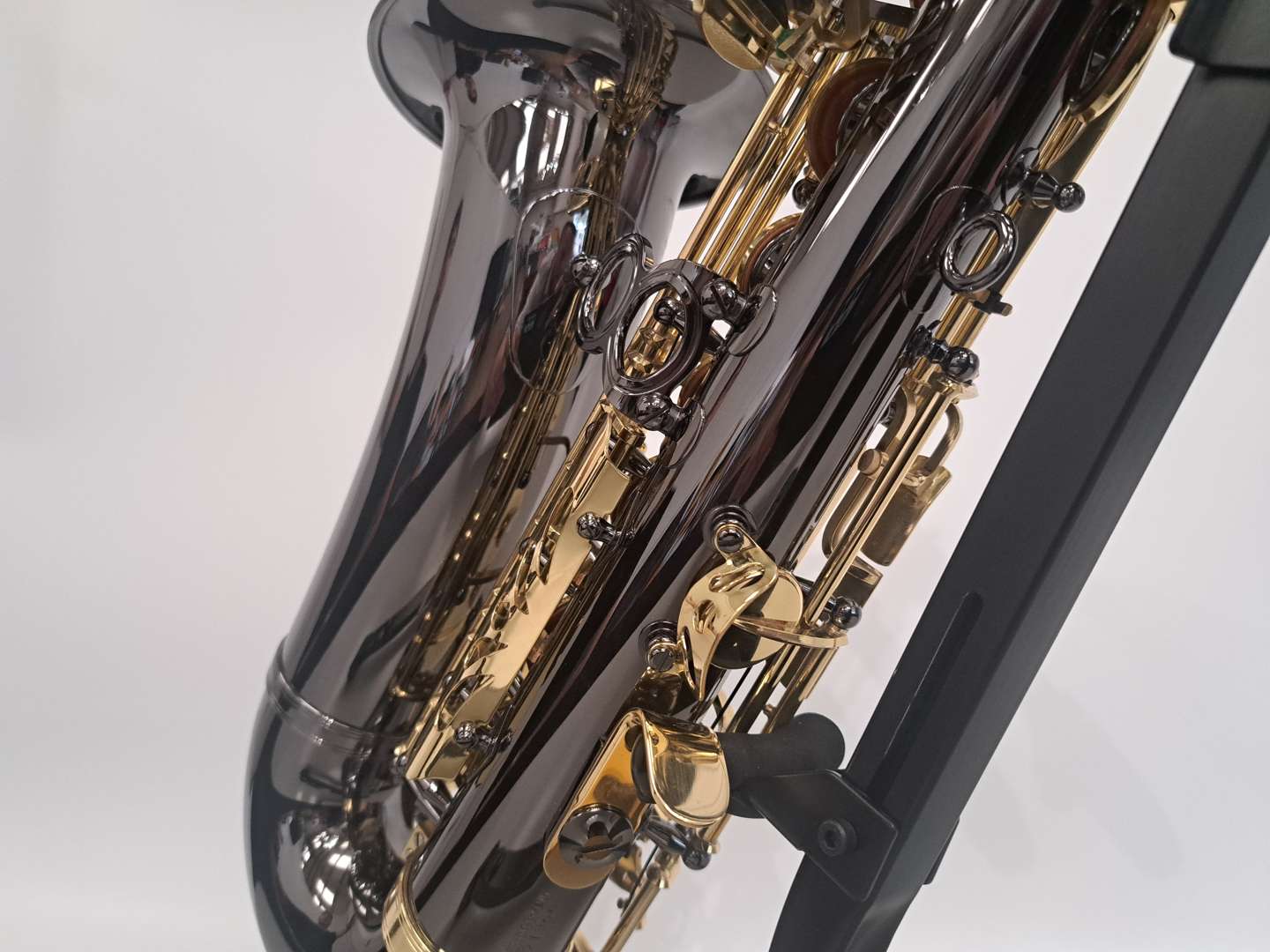 <p>JULIUS KEILWERTH, SX90R, “Shadow”, Black Nickel Saxophone,</p>