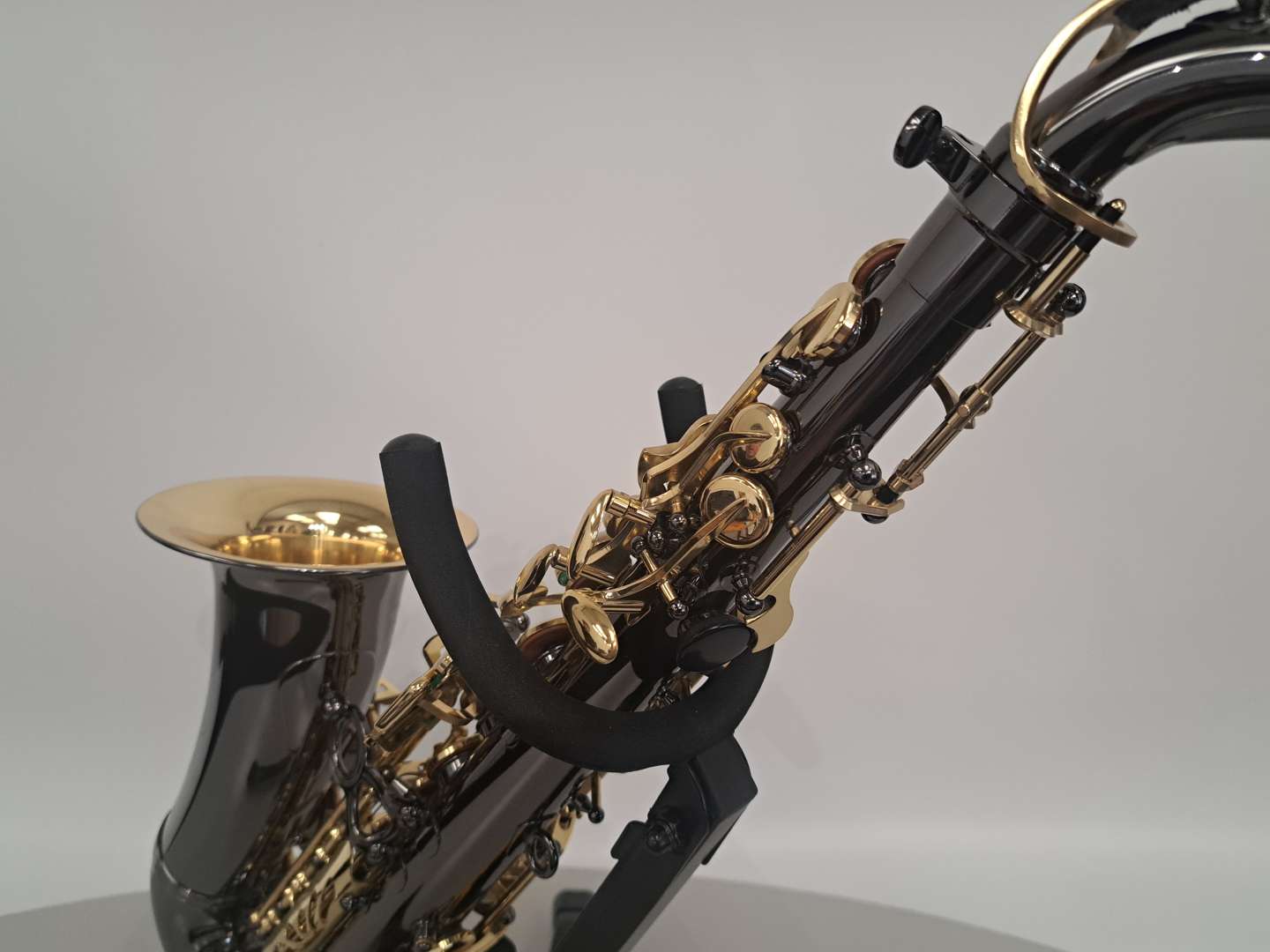 <p>JULIUS KEILWERTH, SX90R, “Shadow”, Black Nickel Saxophone,</p>