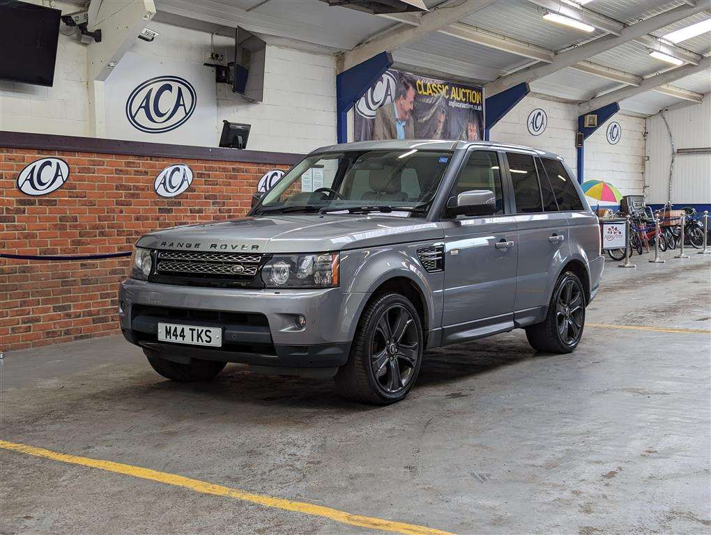 <p>2012 LAND ROVER R-ROVER SPORT HSE LUXURY</p>