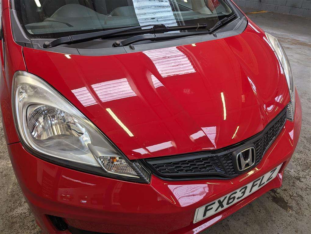 <p>2013 HONDA JAZZ SI I-VTEC</p>