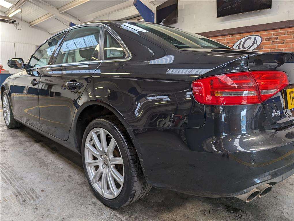 <p>2013 AUDI A4 TECHNIK TDI</p>