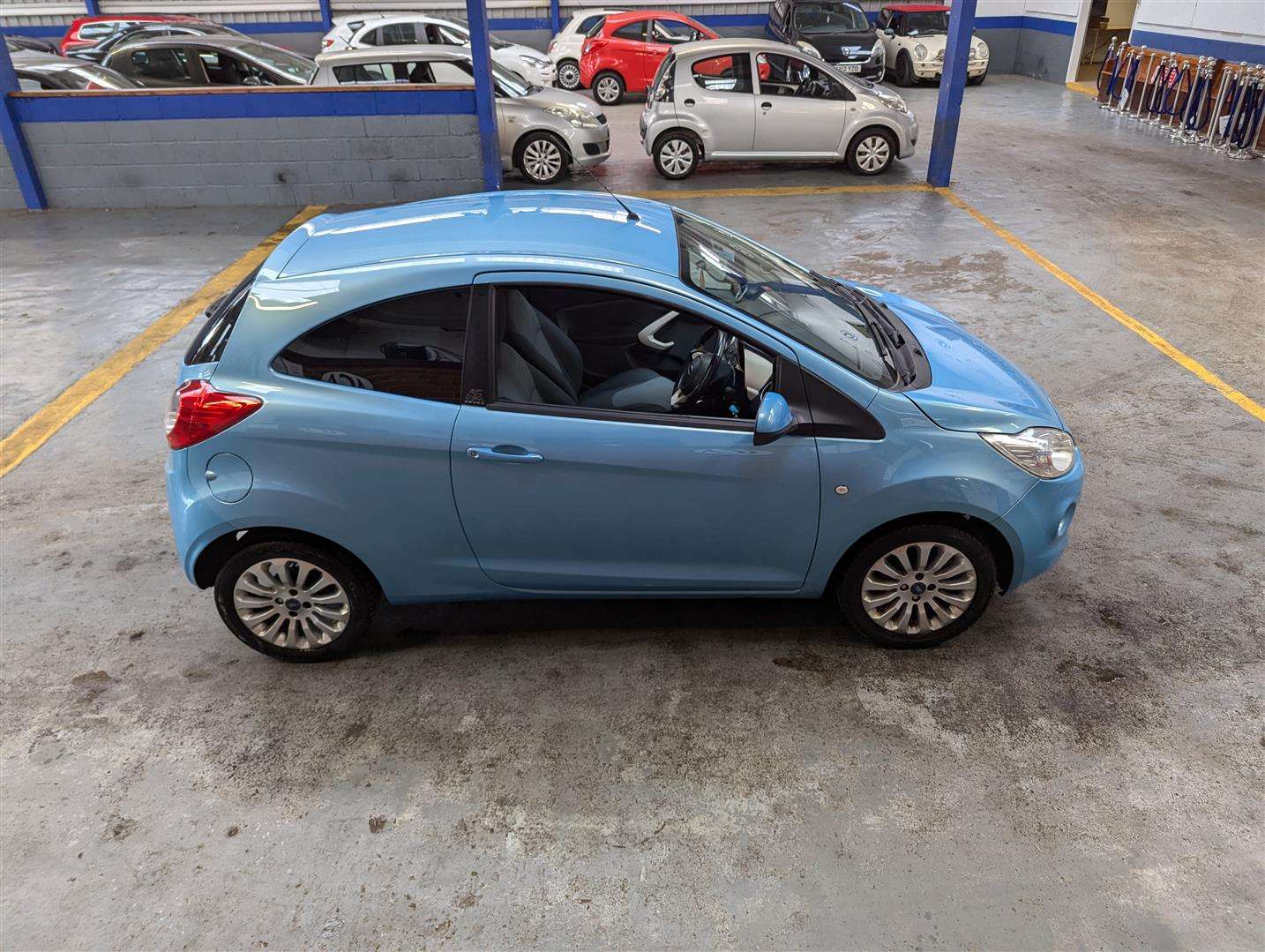 <p>2014 FORD KA ZETEC</p>