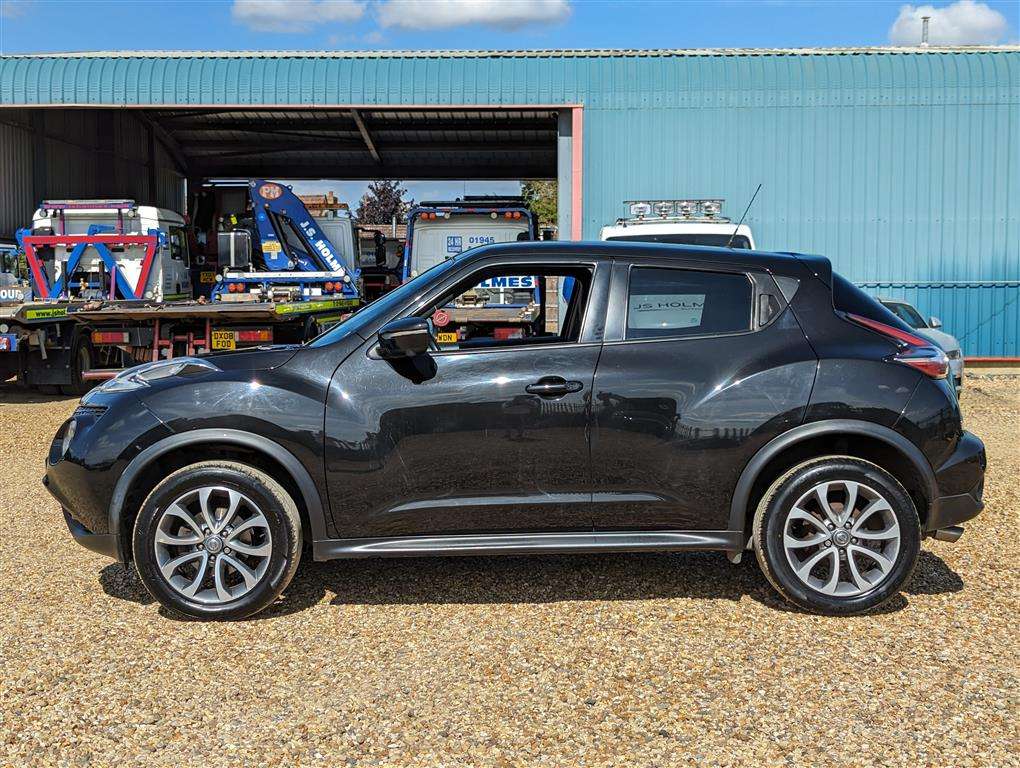 <p>2016 NISSAN JUKE TEKNA DCI</p>