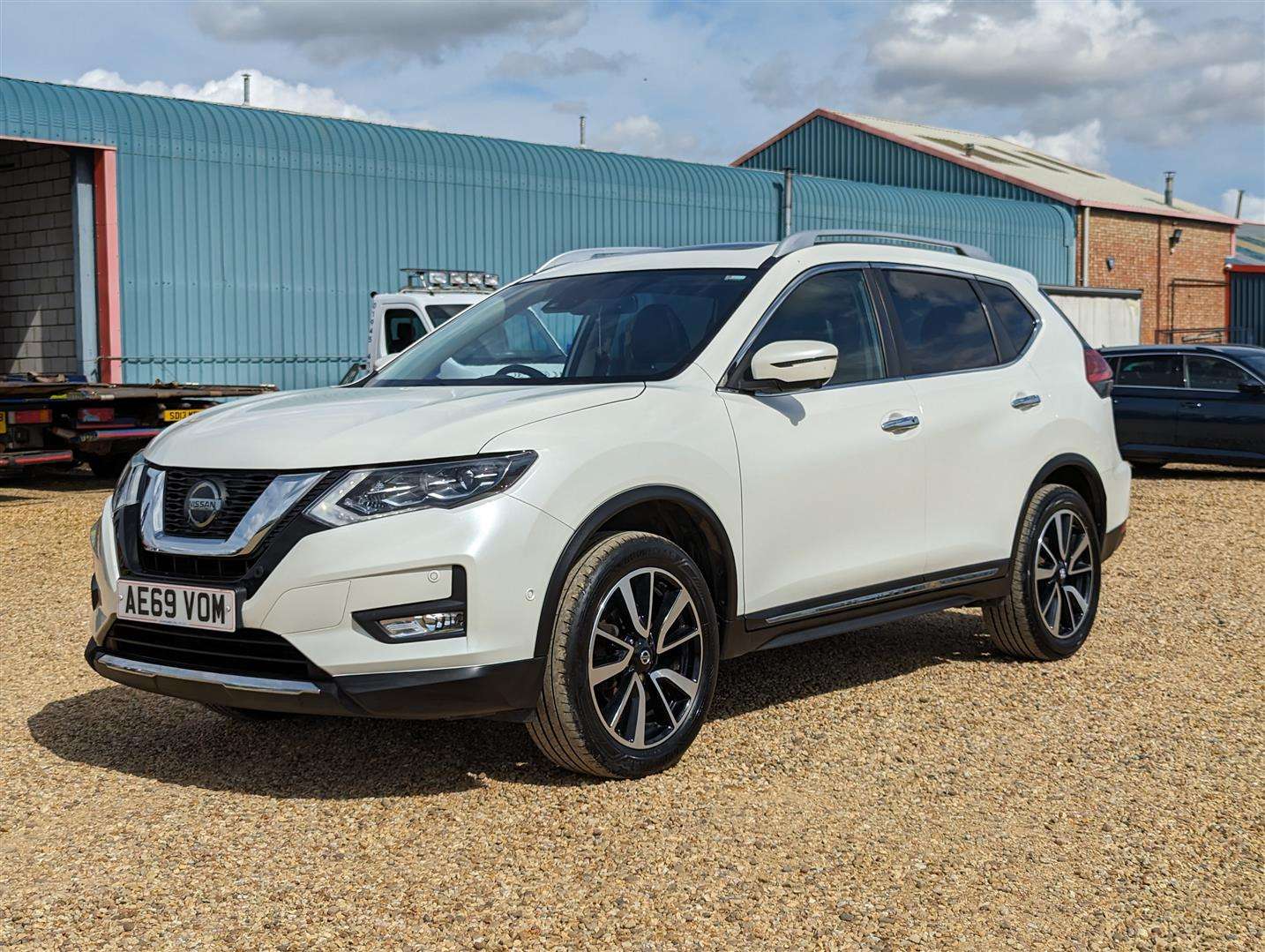 <p>2019 NISSAN X-TRAIL TEKNA DIG-T S-A</p>