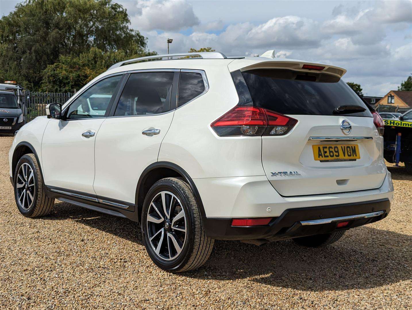 <p>2019 NISSAN X-TRAIL TEKNA DIG-T S-A</p>