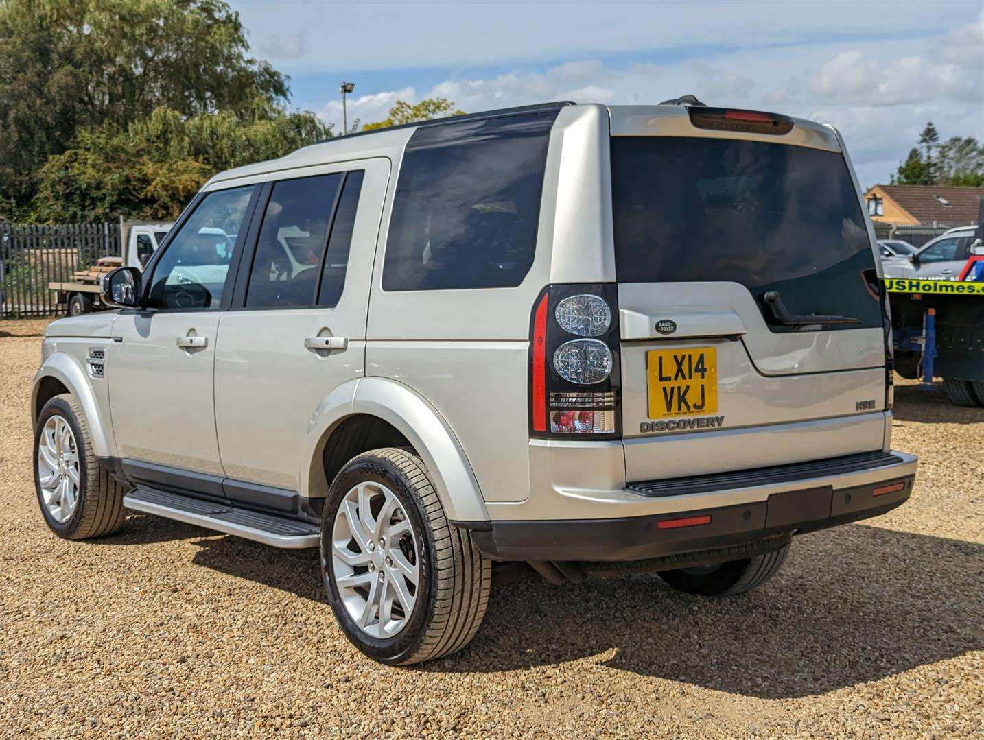 <p>2014 LAND ROVER DISCOVERY HSE SDV6 AUTO</p>