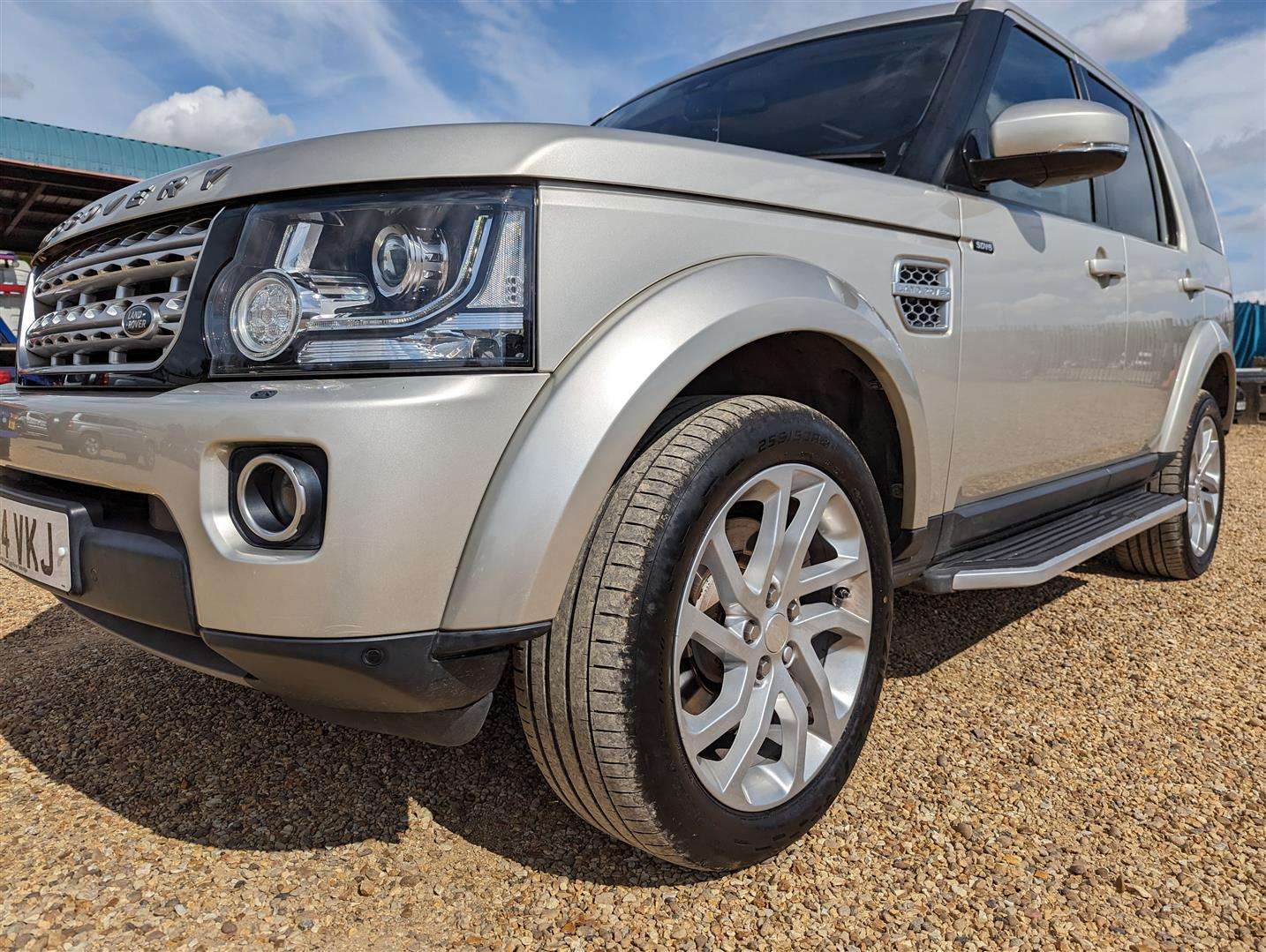 <p>2014 LAND ROVER DISCOVERY HSE SDV6 AUTO</p>