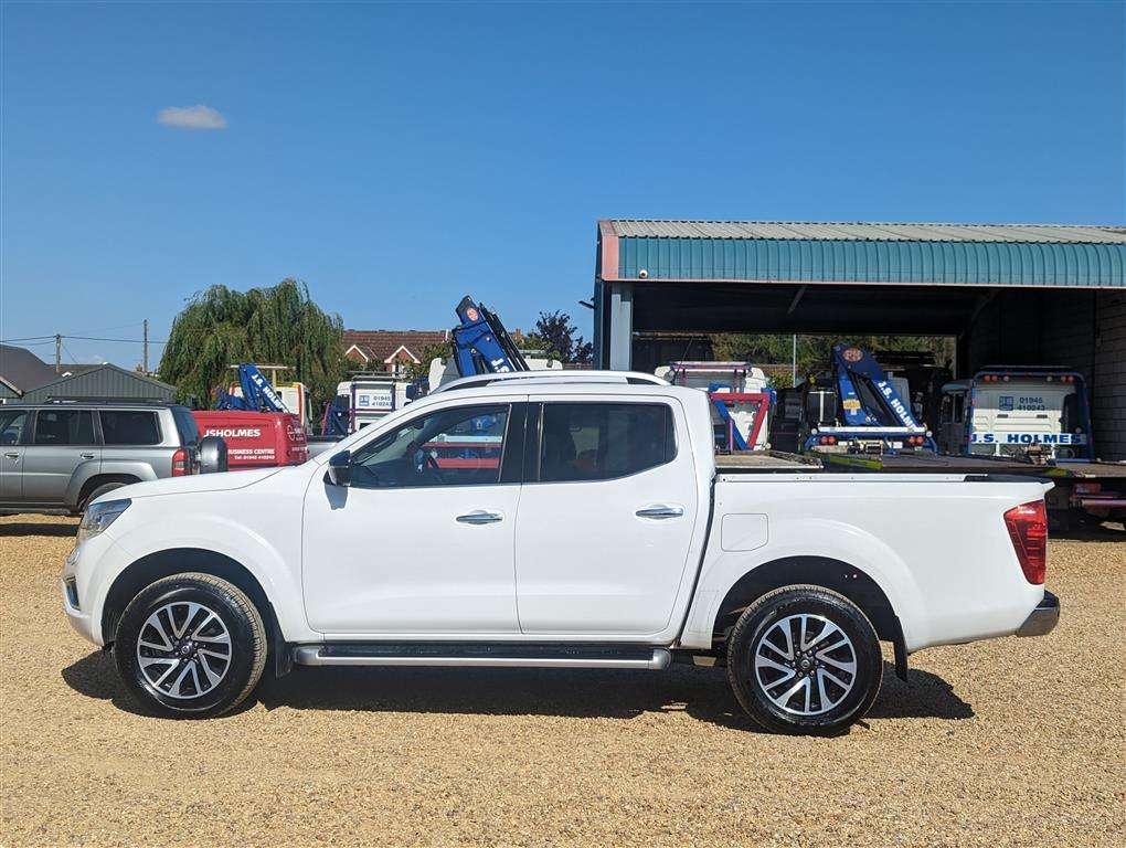 <p>2017 NISSAN NAVARA TEKNA DCI</p>