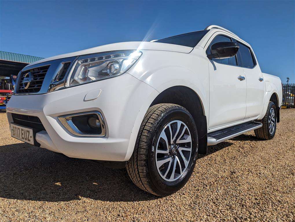 <p>2017 NISSAN NAVARA TEKNA DCI</p>