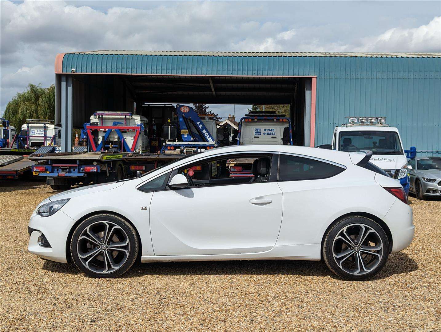 <p>2016 VAUXHALL ASTRA GTC LIMITED ED CDTI</p>