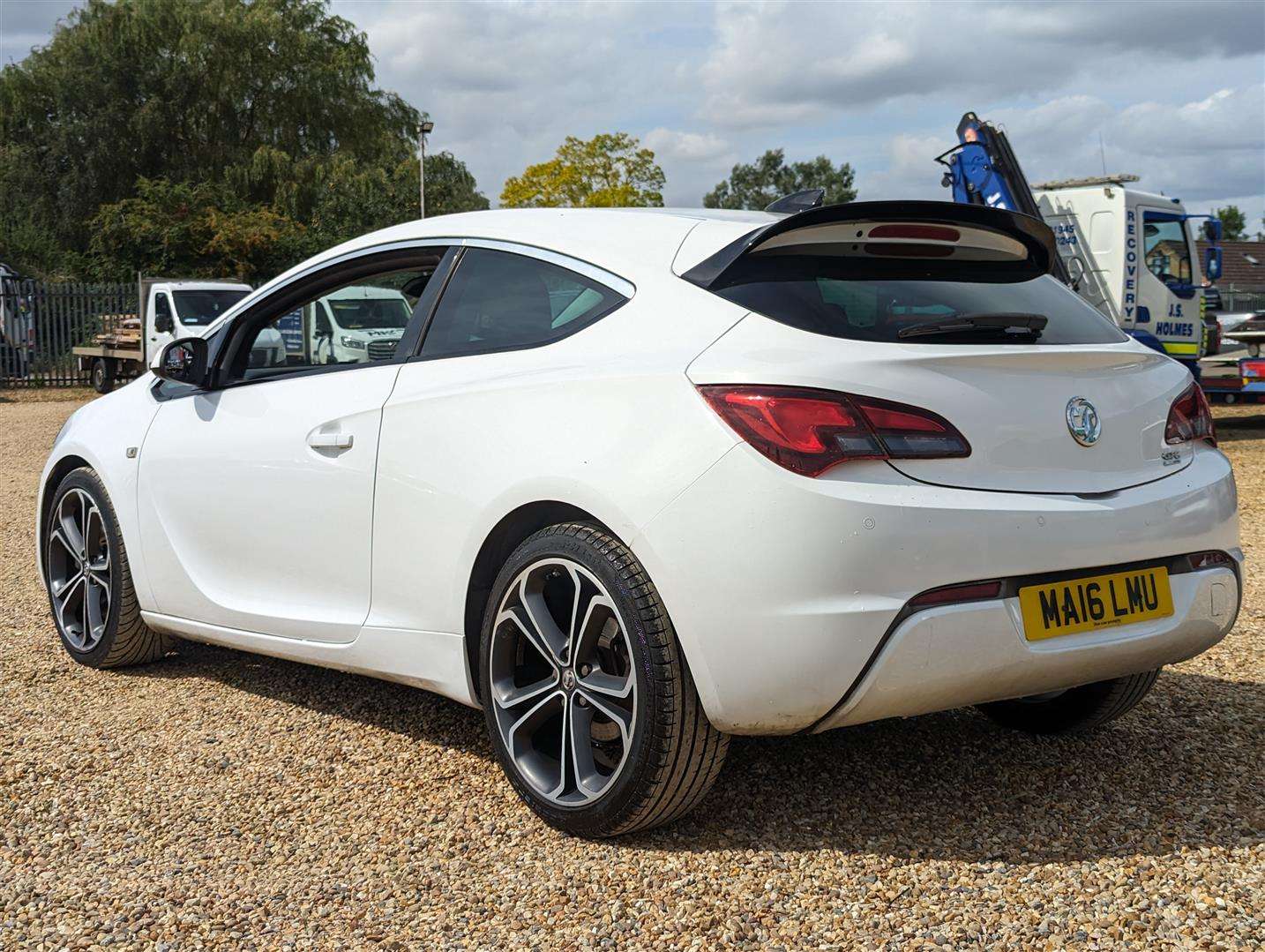 <p>2016 VAUXHALL ASTRA GTC LIMITED ED CDTI</p>