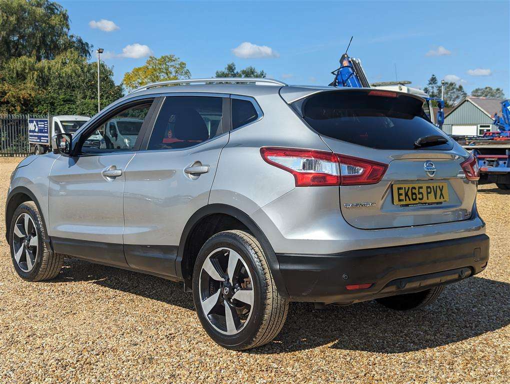 <p>2015 NISSAN QASHQAI N-TEC + DIG-T</p>