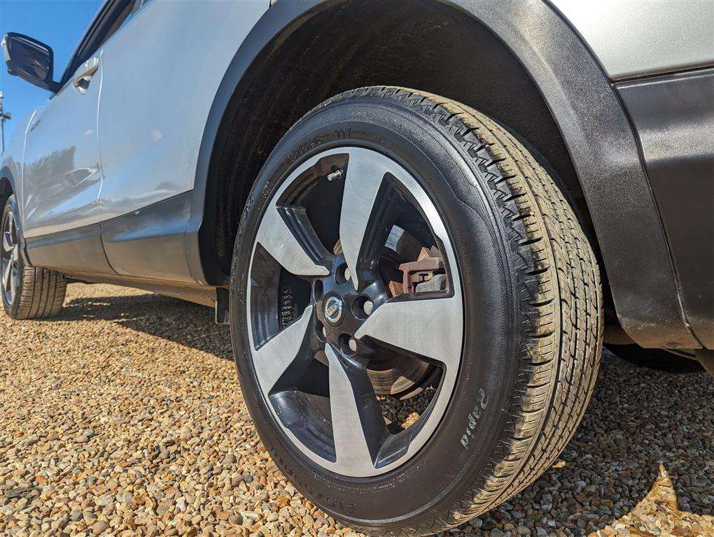 <p>2015 NISSAN QASHQAI N-TEC + DIG-T</p>