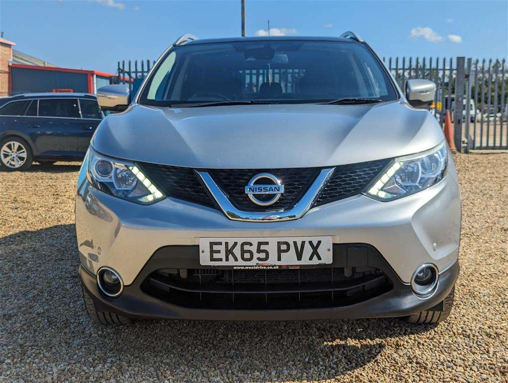 <p>2015 NISSAN QASHQAI N-TEC + DIG-T</p>