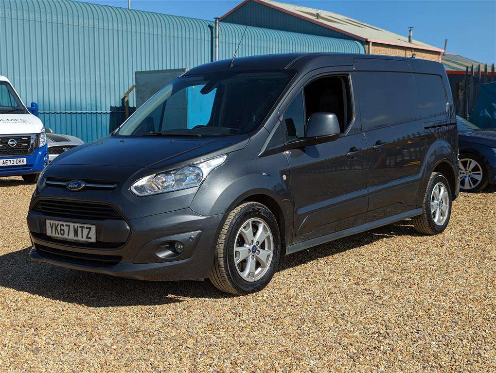 <p>2017 FORD TRANSIT CONNECT 240 LIMIT</p>