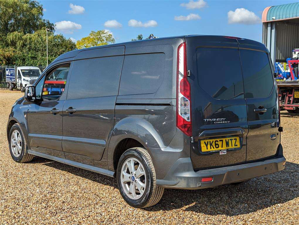 <p>2017 FORD TRANSIT CONNECT 240 LIMIT</p>