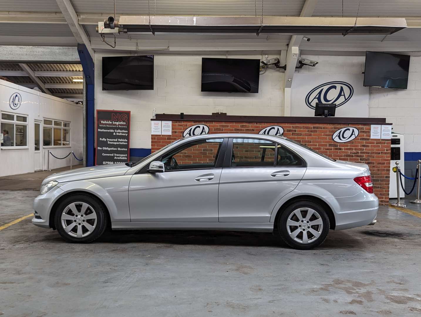 <p>2012 MERCEDES-BENZ C220 EXEC SE CDI BLUE-CY</p>