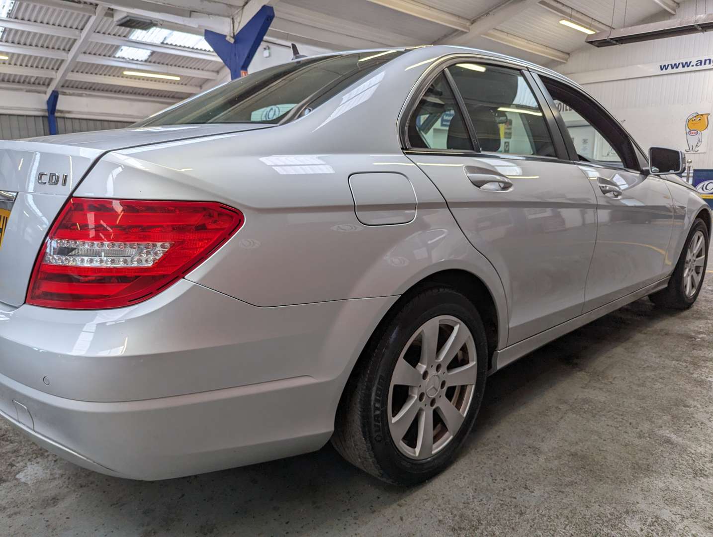 <p>2012 MERCEDES-BENZ C220 EXEC SE CDI BLUE-CY</p>