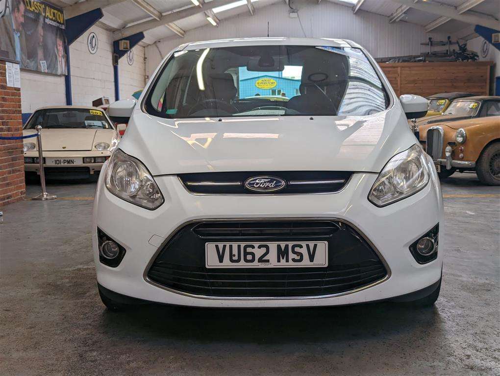 <p>2012 FORD GRAND C-MAX **SOLD</p>