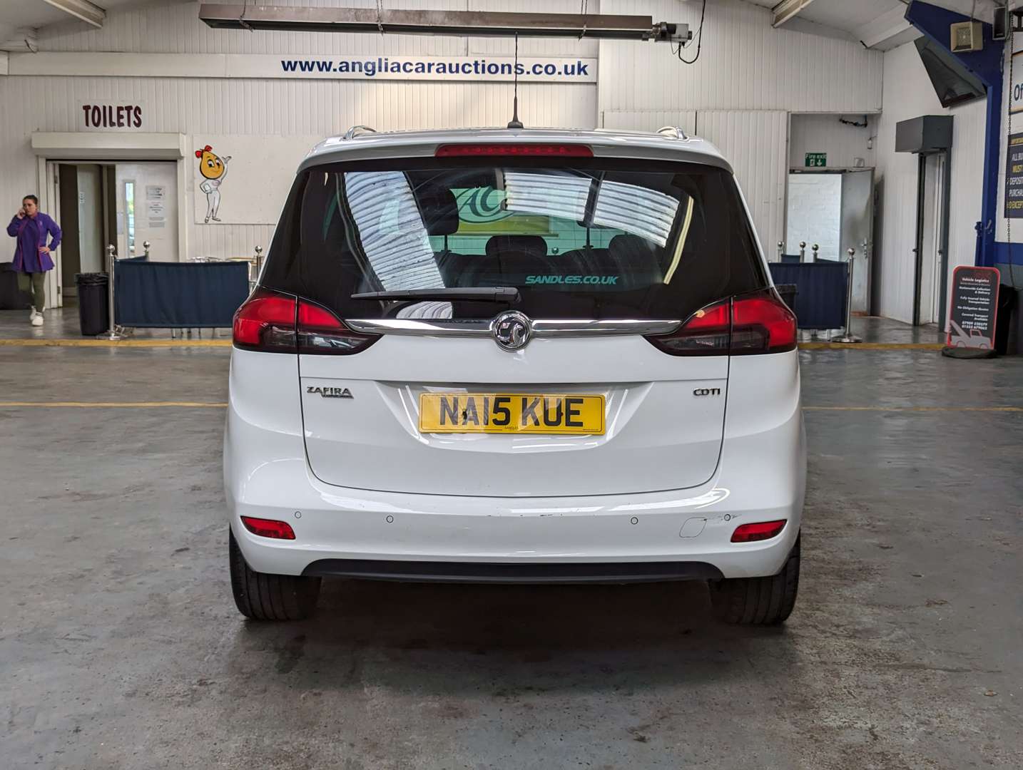 <p>2015 VAUXHALL ZAFIRA TOURER SRI CDTI</p>