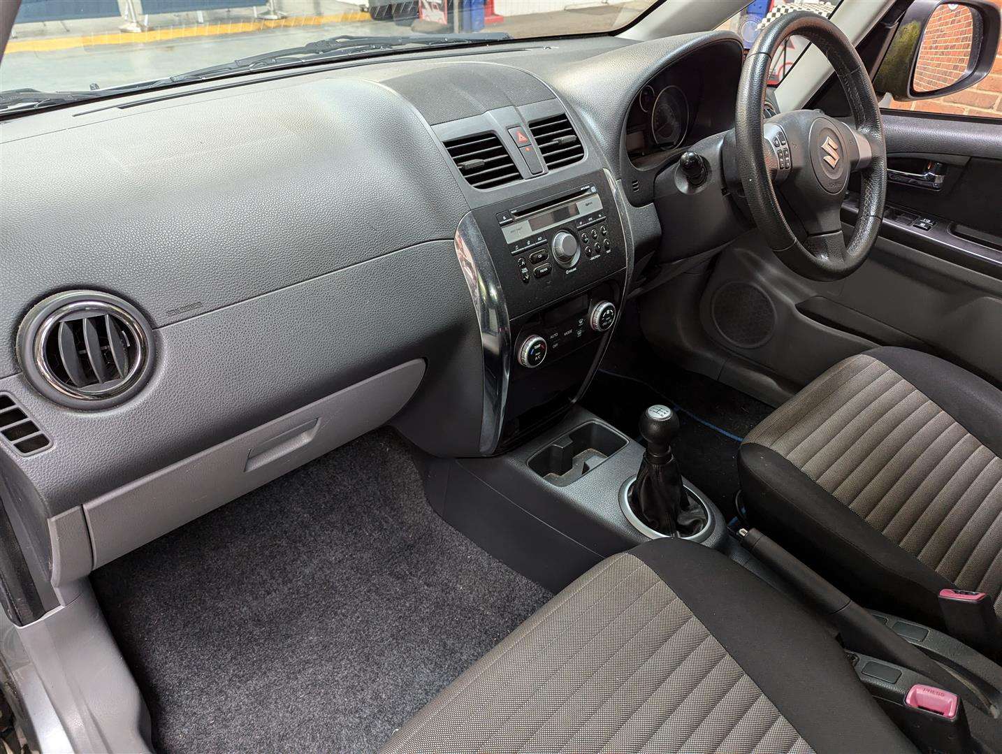 <p>2014 SUZUKI SX4 SZ5</p>