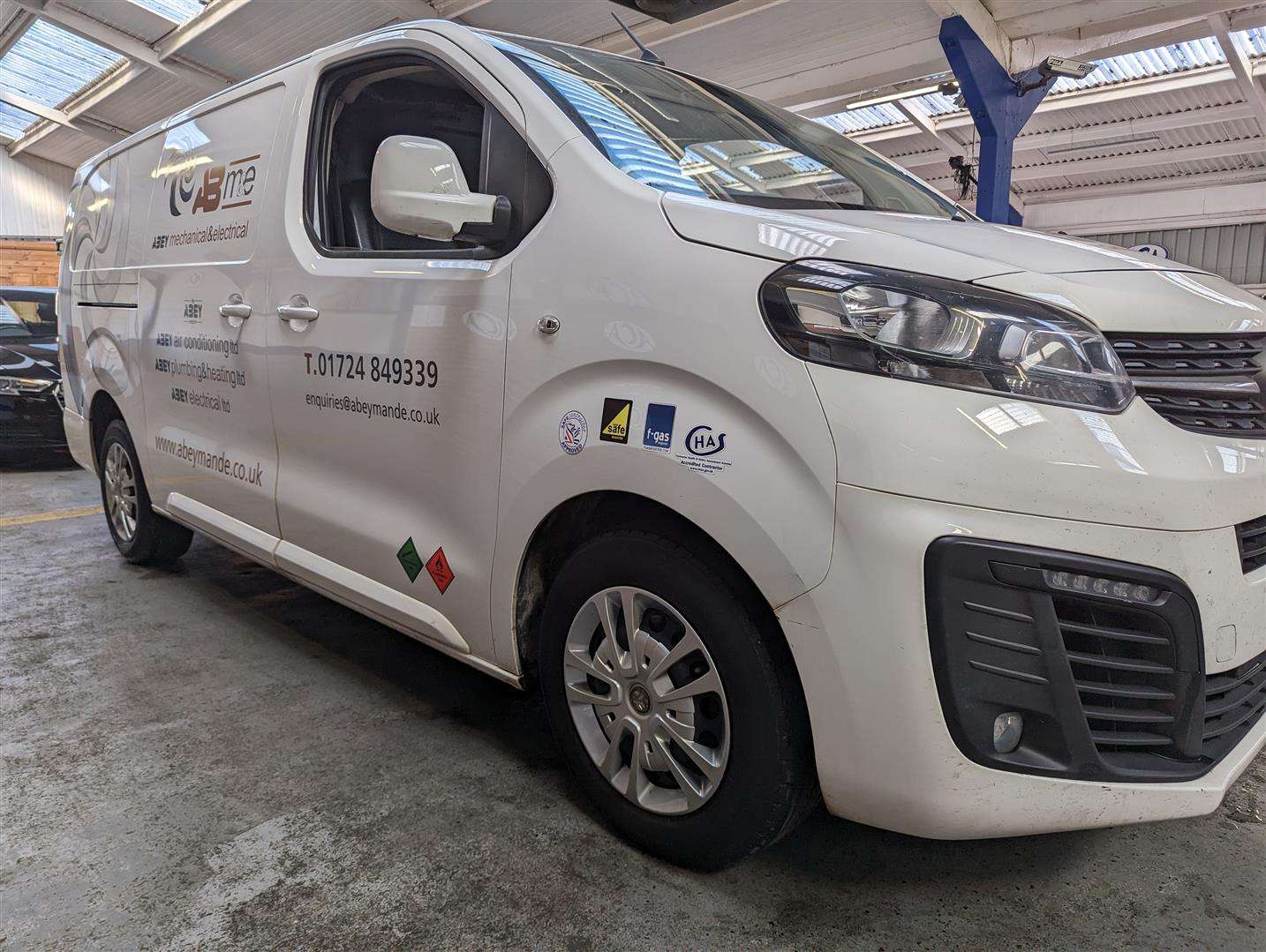 <p>2021 VAUXHALL VIVARO 2900 SPORTIVE S/S</p>