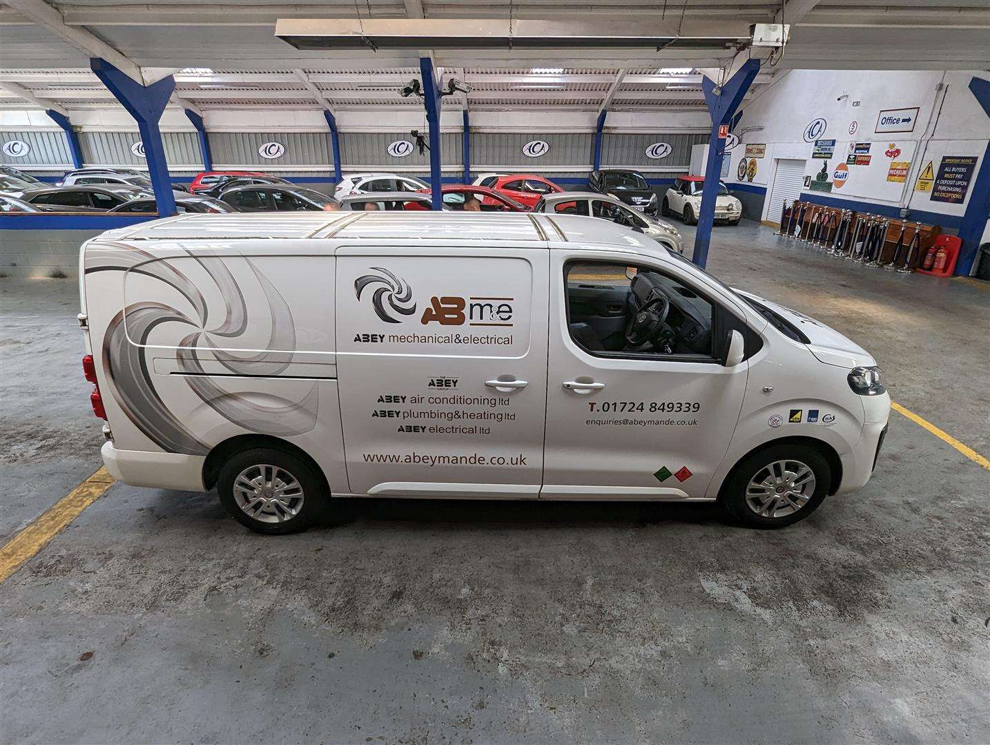 <p>2021 VAUXHALL VIVARO 2900 SPORTIVE S/S</p>