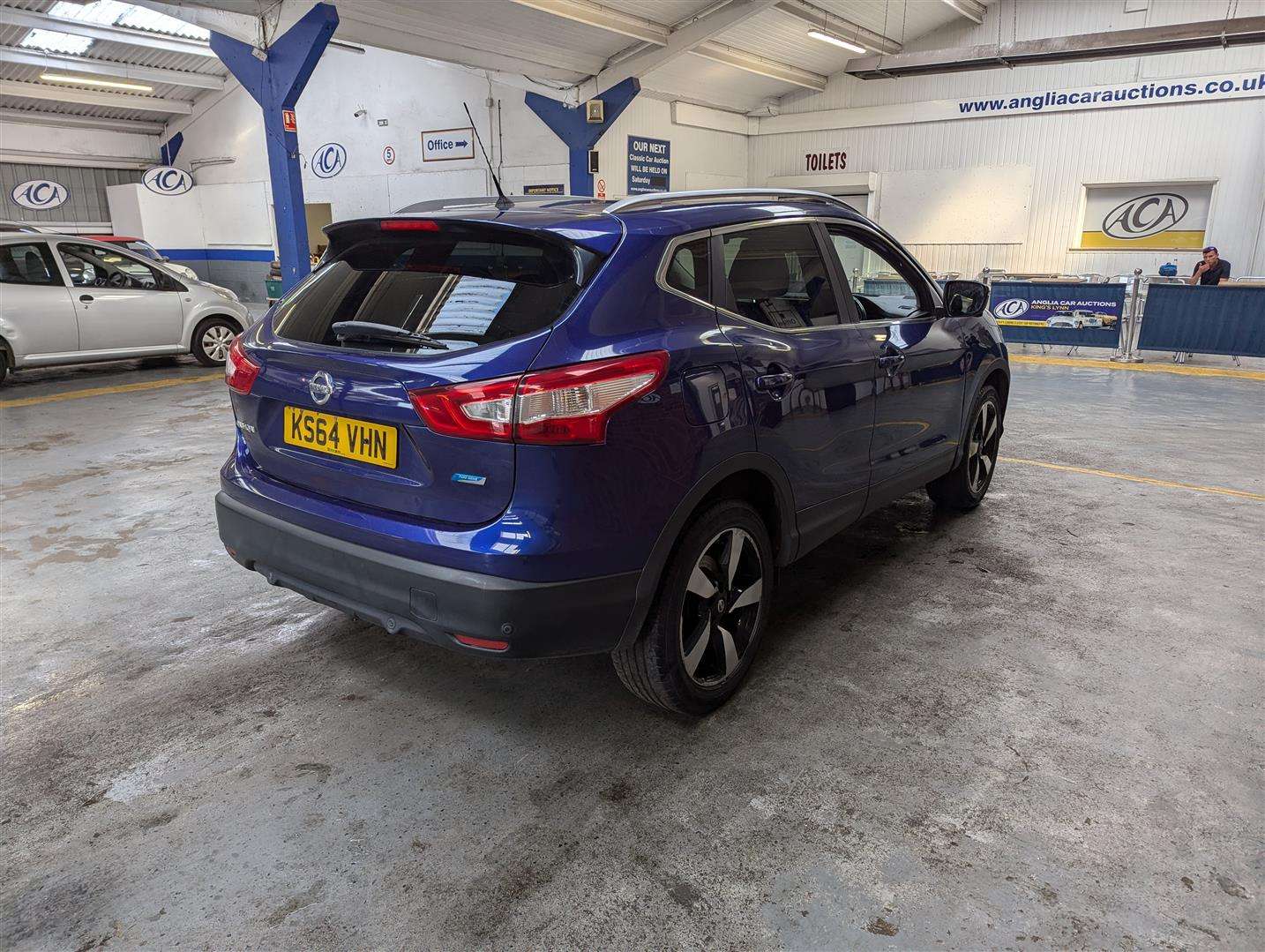 <p>2015 NISSAN QASHQAI N-TEC + DCI</p>