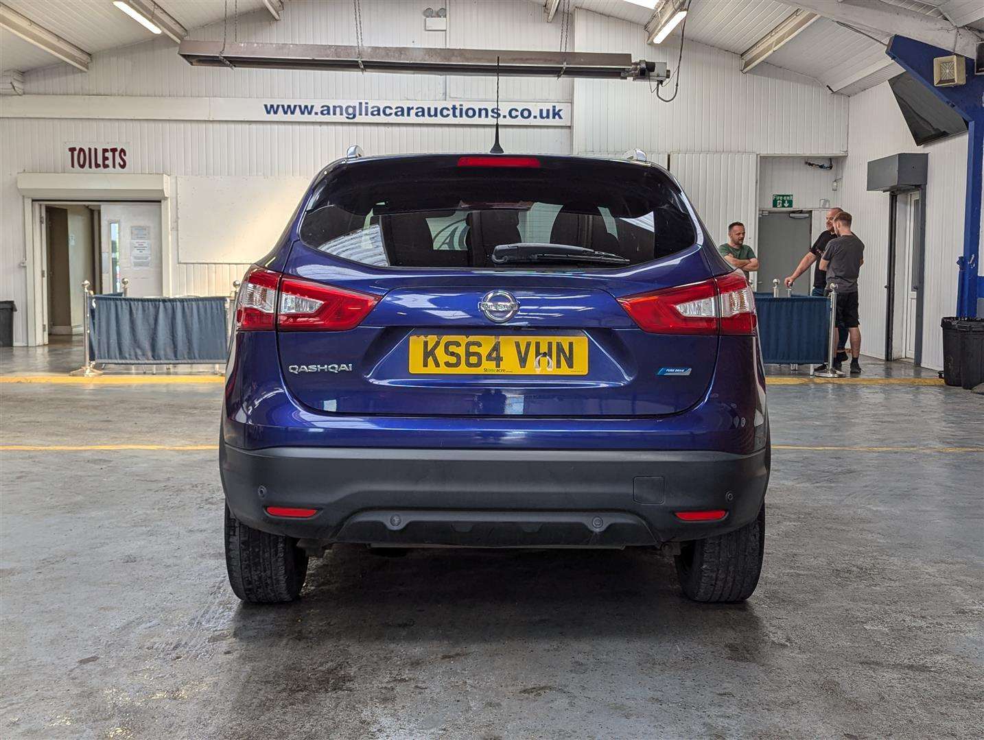 <p>2015 NISSAN QASHQAI N-TEC + DCI</p>