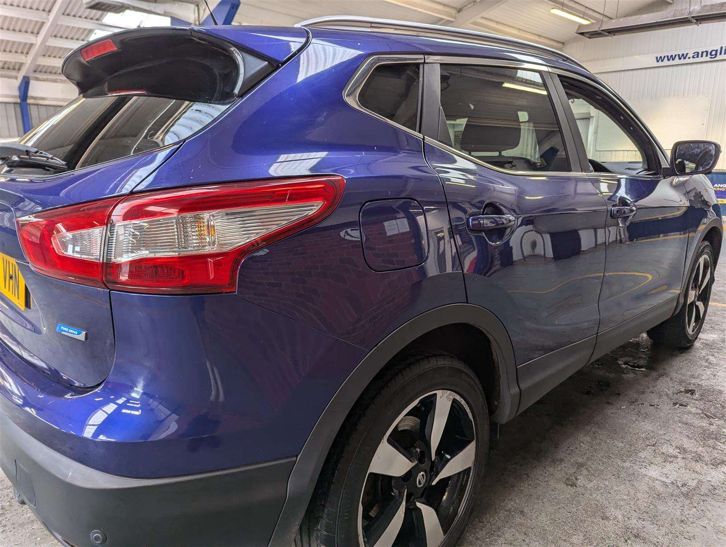 <p>2015 NISSAN QASHQAI N-TEC + DCI</p>