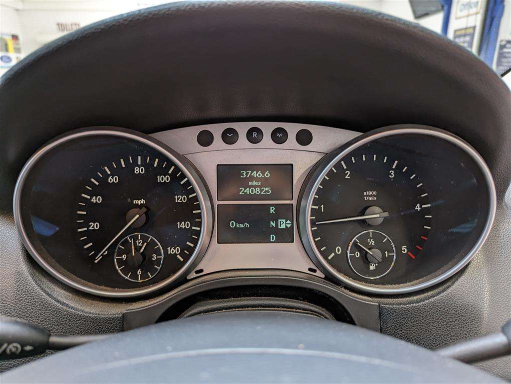 <p>2008 MERCEDES ML 320 CDI SPORT AUTO</p>