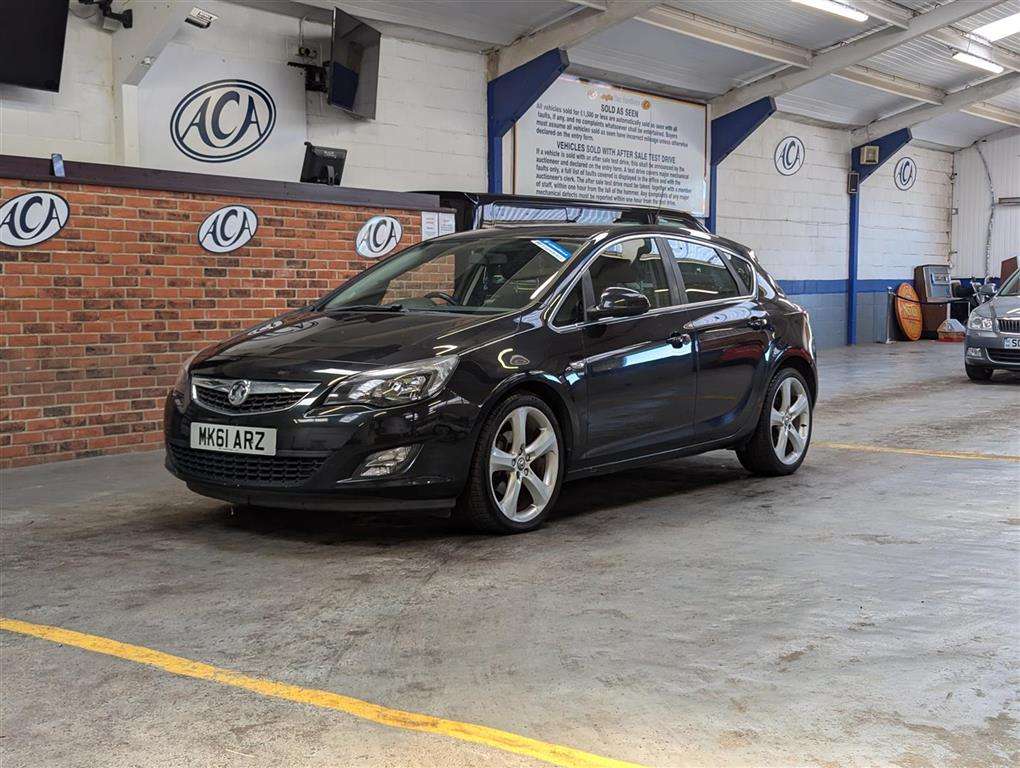 <p>2011 VAUXHALL ASTRA SRI CDTI S/S</p>