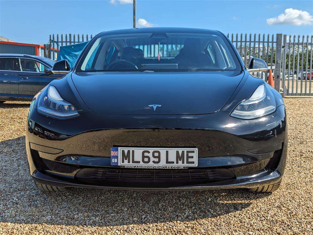 <p>2019 TESLA MODEL 3 STANDARD RANGE +</p>