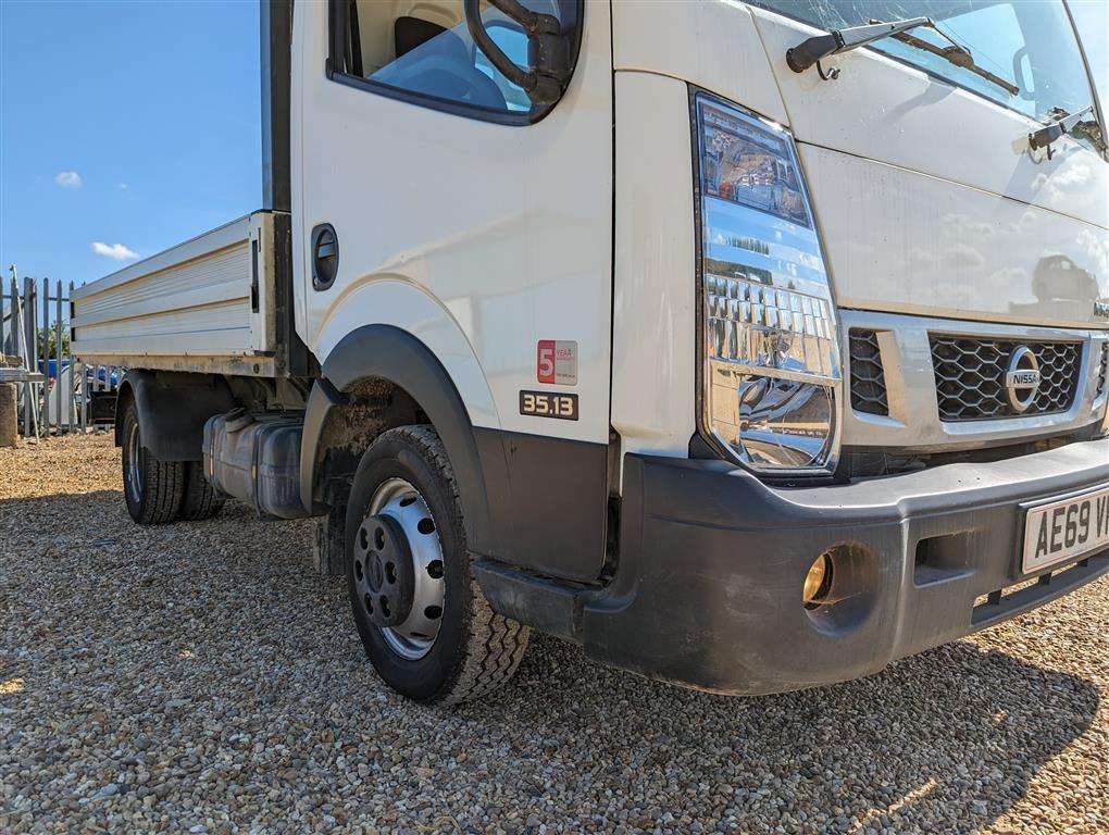 <p>2019 NISSAN NT400 CABSTAR 35.13 MWB D</p>