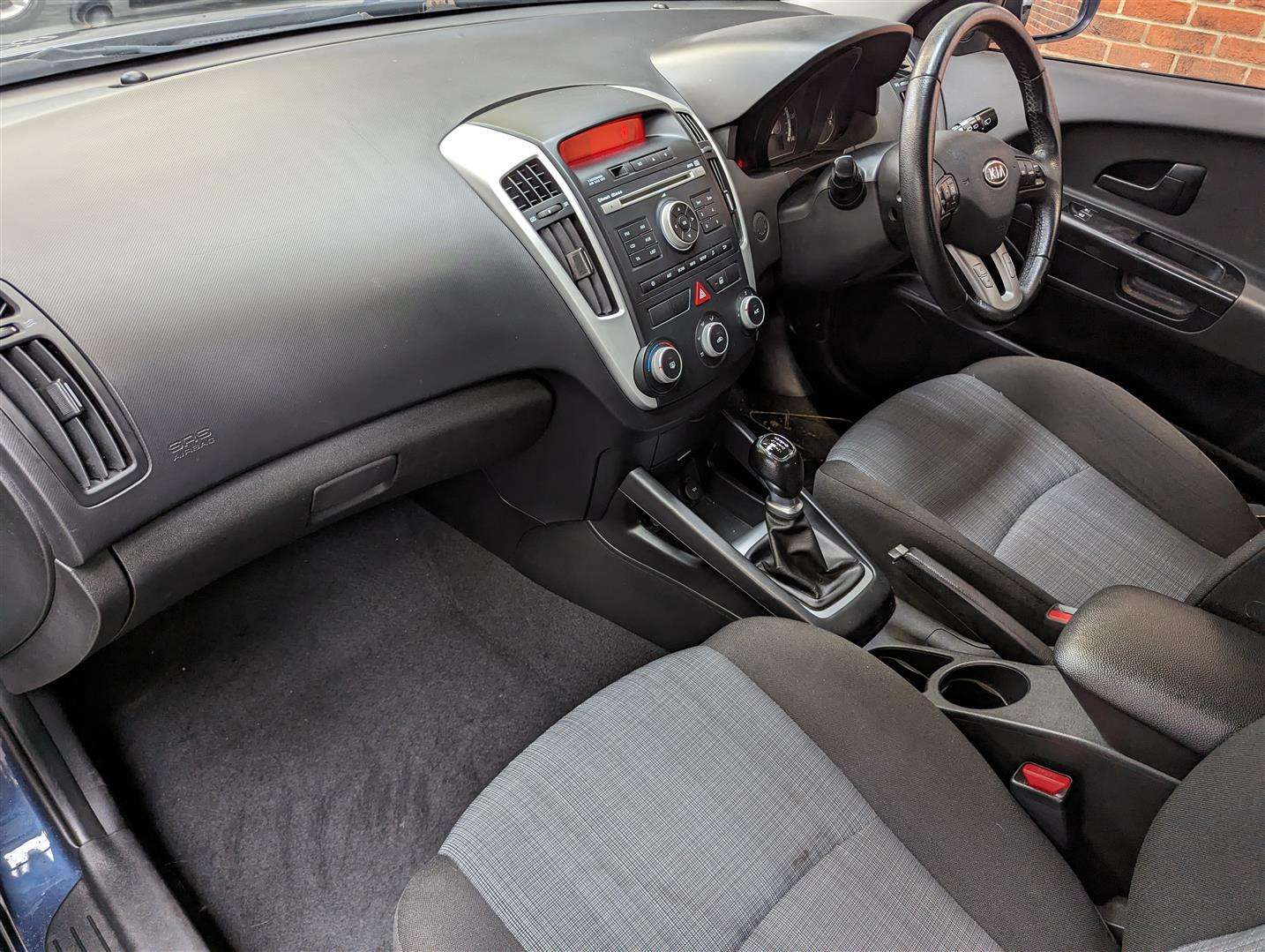 <p>2012 KIA CEED 2</p>