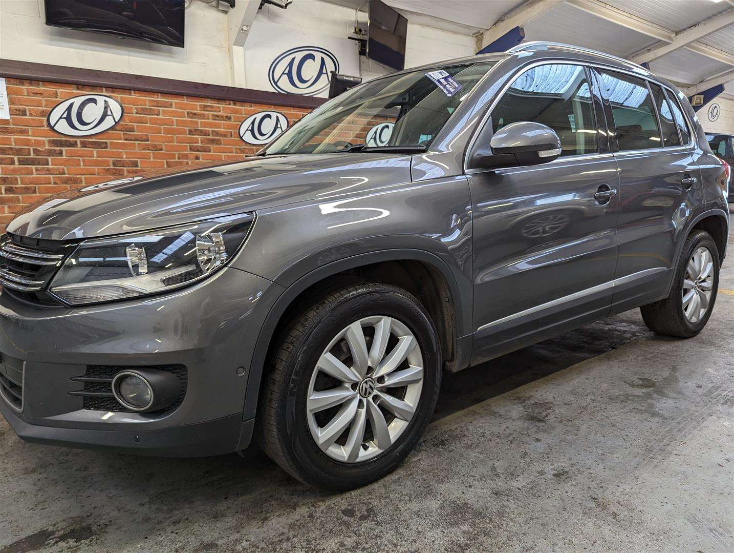 <p>2014 VOLKSWAGEN TIGUAN MATCH TDI BLUE TEC</p>