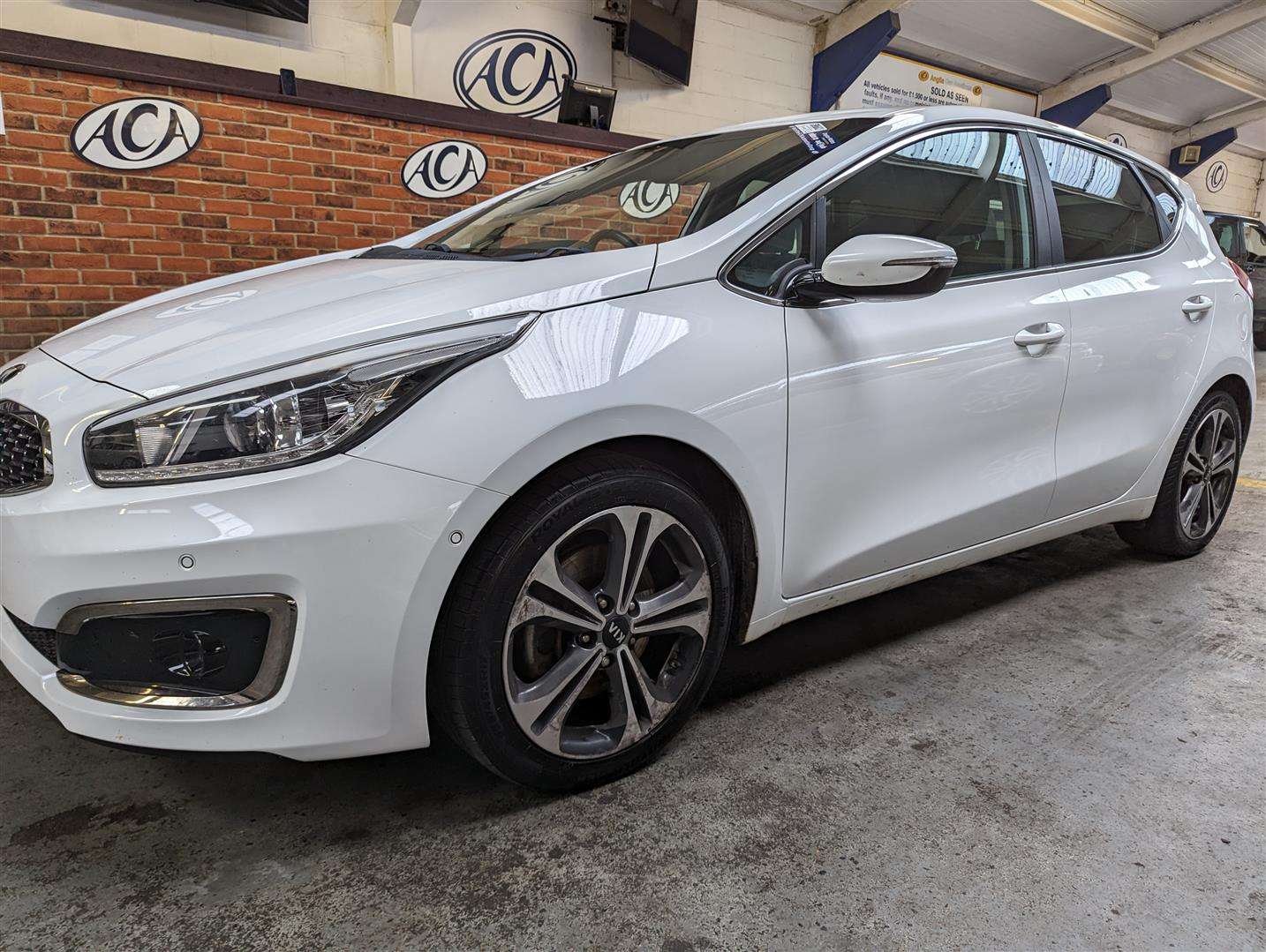 <p>2017 KIA CEED 3 ISG CRDI</p>